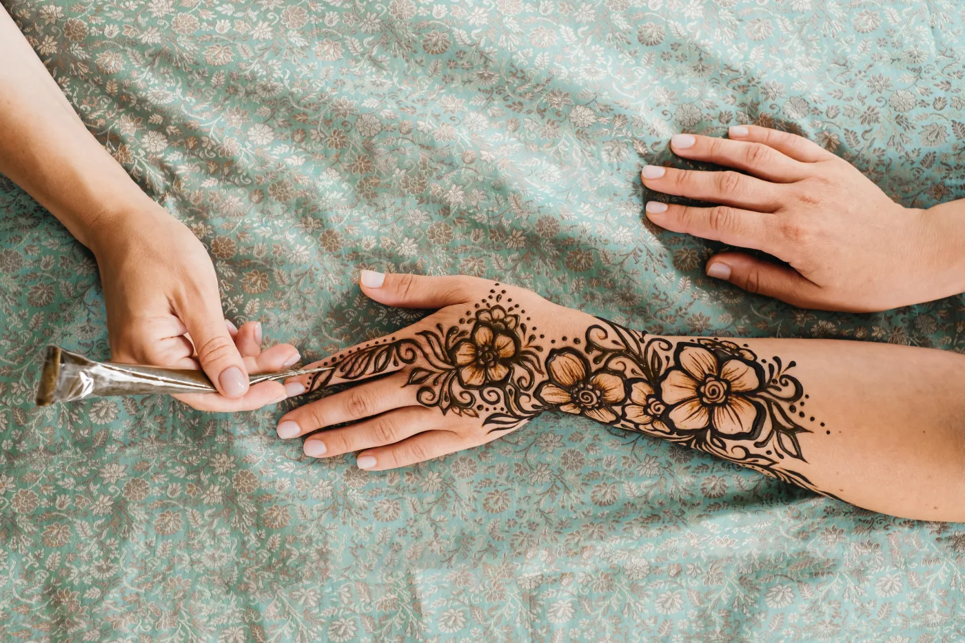 Arabic Strip Mehndi: Step by Step