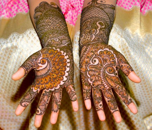 Mehndi hands girls wedding - bridal mehndi design