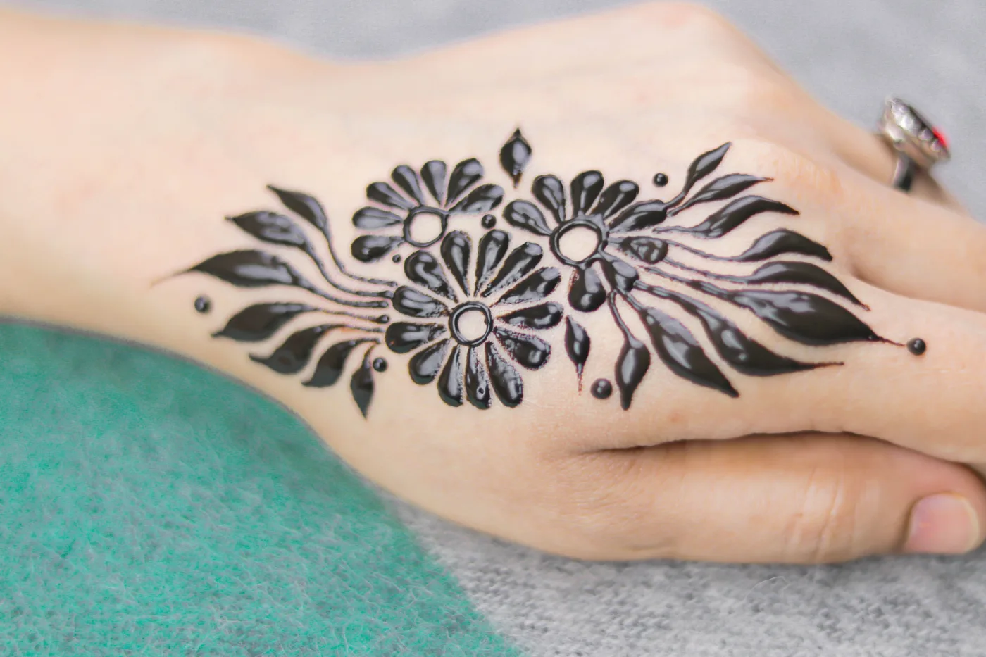 How Long Does a Henna Tattoo Last?